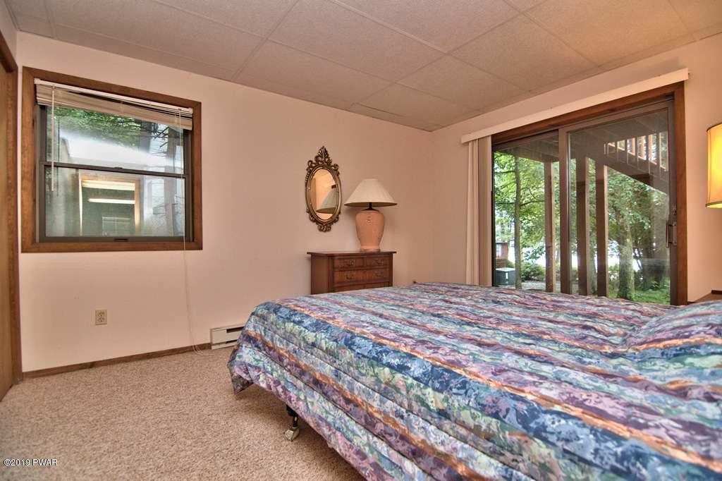 2045 Roamingwood Road Lake Ariel, PA 18436 - Photo 34 of 88