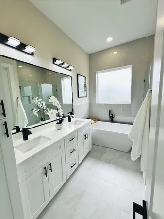 $2,995 | 3229 Tuam Street, Houston, TX 77004