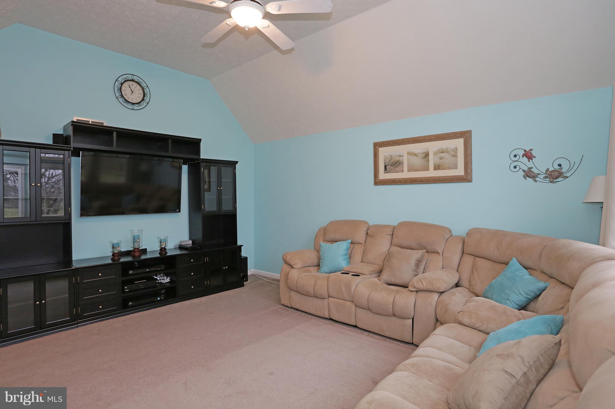 424 Pylesville Road Pylesville, MD 21132 - Photo 8 of 43 Living Room with plush carperting