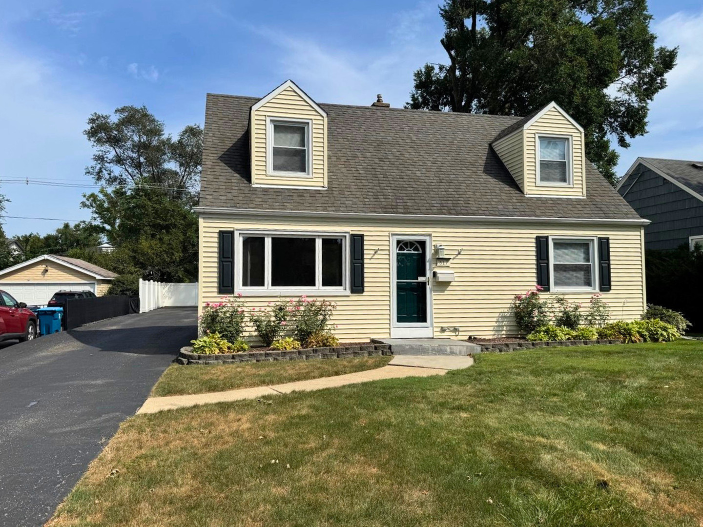 817 Spring Road Elmhurst, IL 60126 - Photo 1 of 15 Gallery Image 1