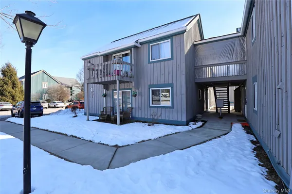 $175,900 | 81 Sterling Street, Unit 81, Beacon, NY 12508