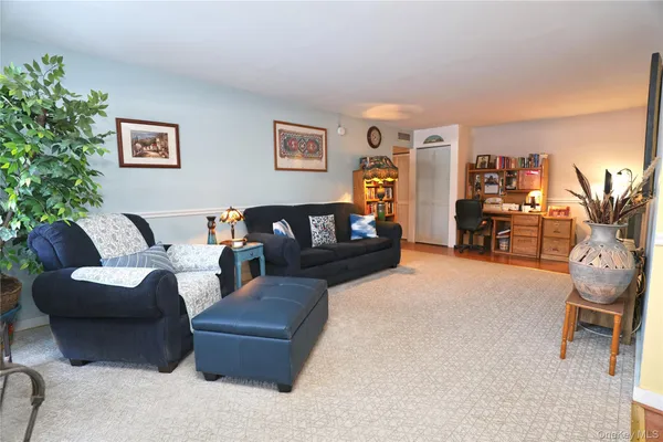 $175,900 | 81 Sterling Street, Unit 81, Beacon, NY 12508