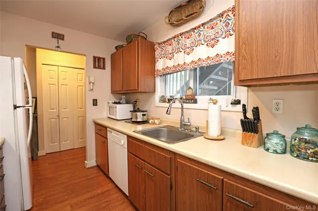 $180,000 | 81 Sterling Street, Unit 81, Beacon, NY 12508