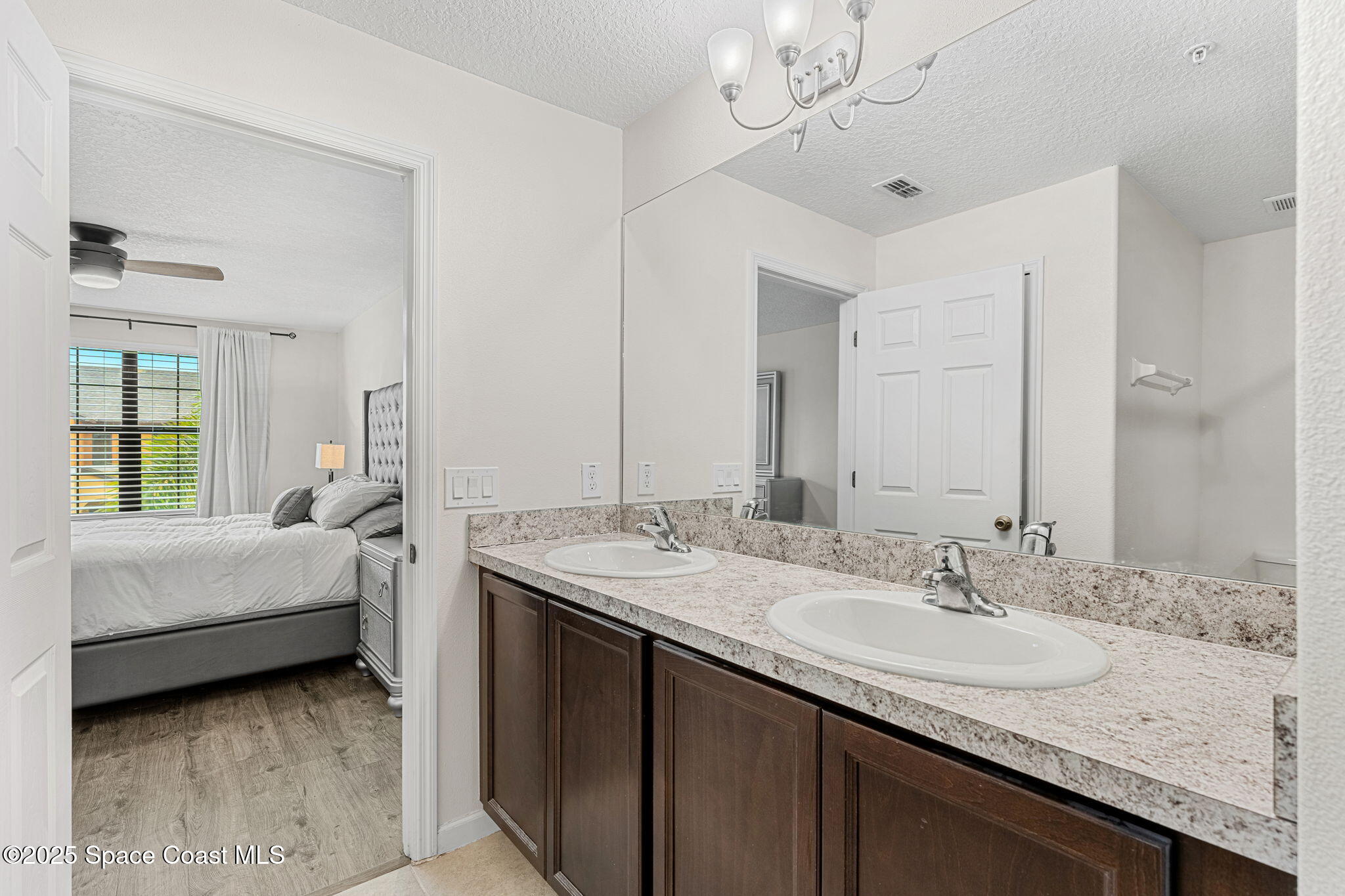 1415 Lara Circle, Unit 105 Rockledge, FL 32955 - Photo 10 of 34 1405 Lara Cir #105 (33)