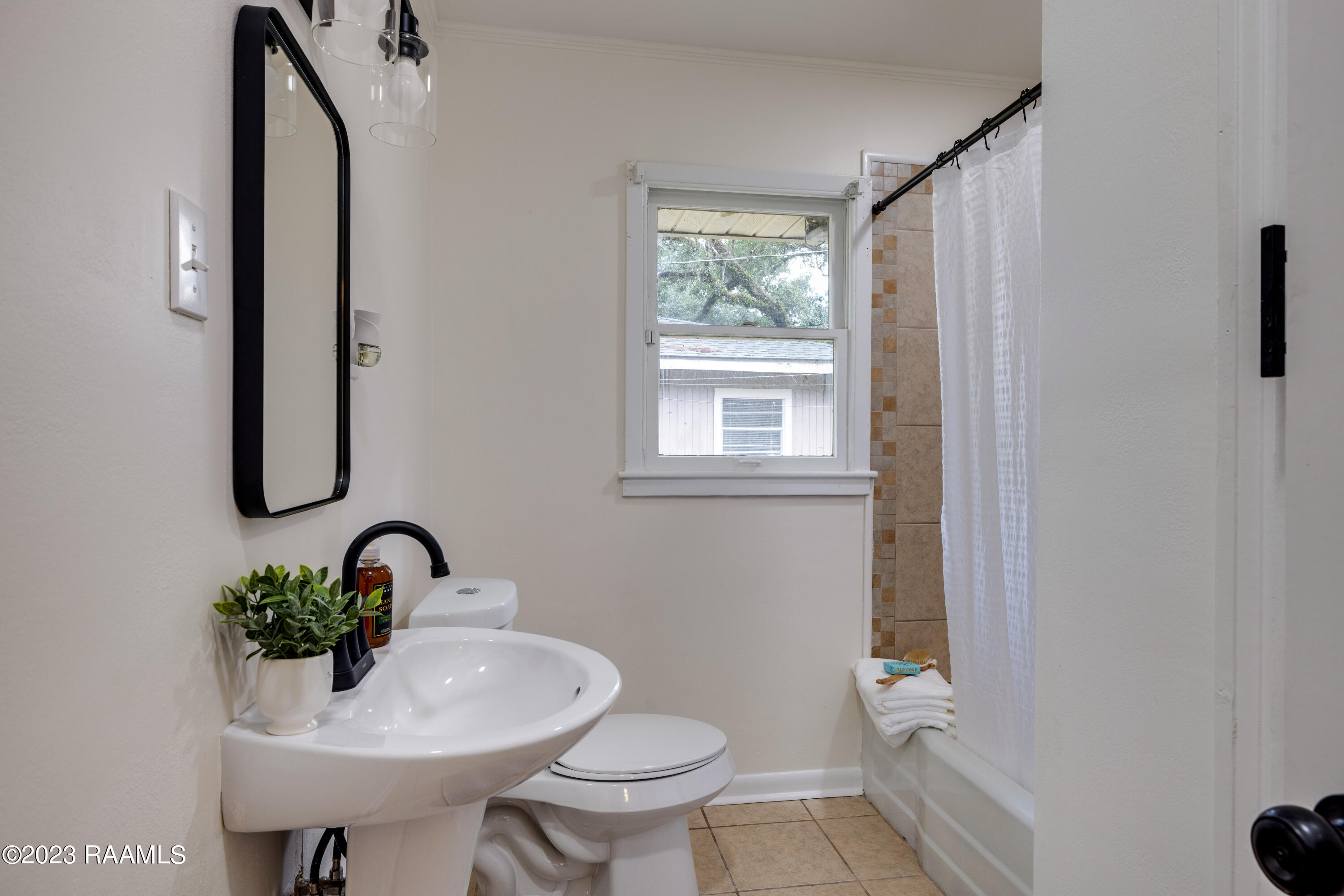 305 River Road Lafayette, LA 70501 - Photo 20 of 25 305 River Rd-20