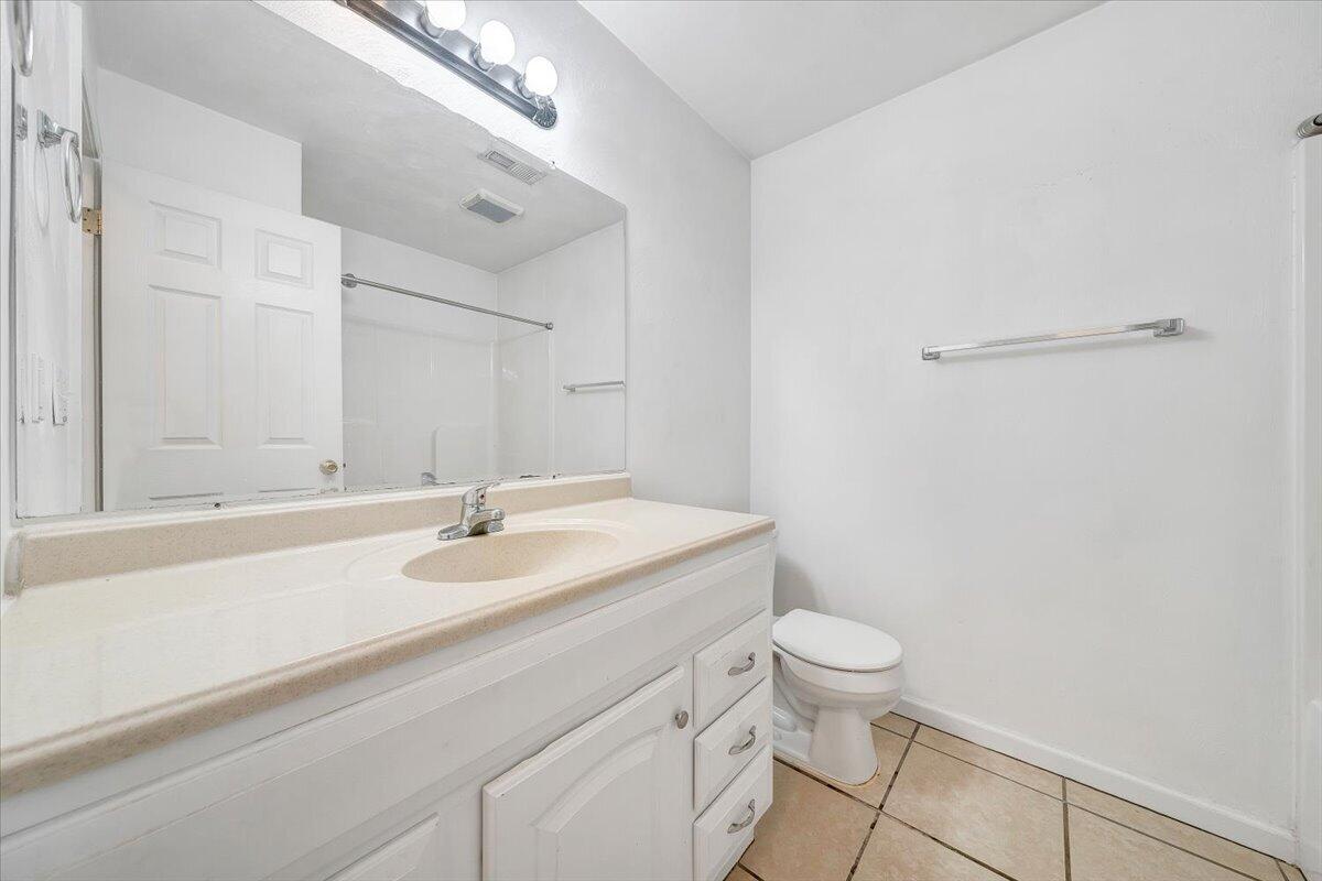 3824 Yellow Mountain Road Southeast Roanoke, VA 24014 - Photo 28 of 50 a bathroom with a sink and a toilet