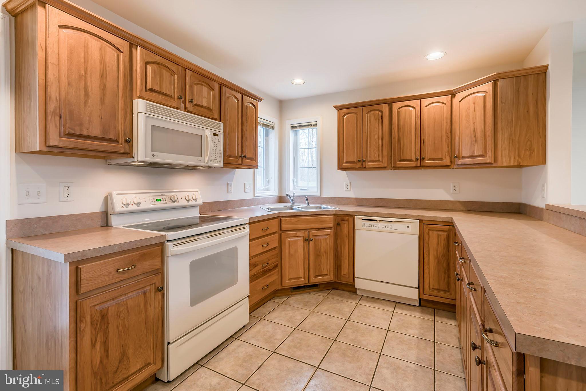 442 Rabbit Hill Lane Lancaster, PA 17603 - Photo 8 of 44 Gallery Image 8