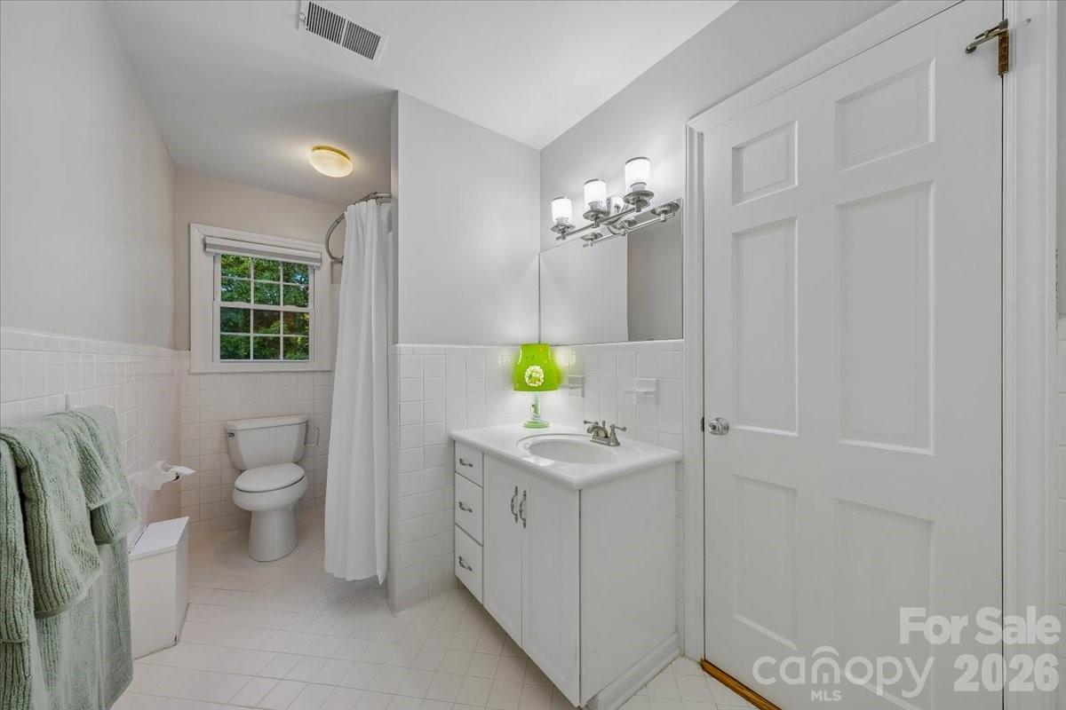 409 Whitestone Road Charlotte, NC 28270 - Photo 32 of 47