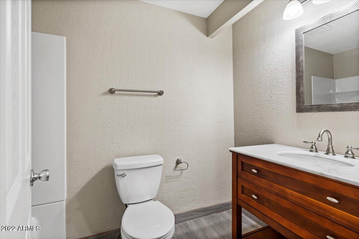 747 South Ext Road, Unit 209 Mesa, AZ 85210 - Photo 11 of 25 14-Red Hog Media AZ