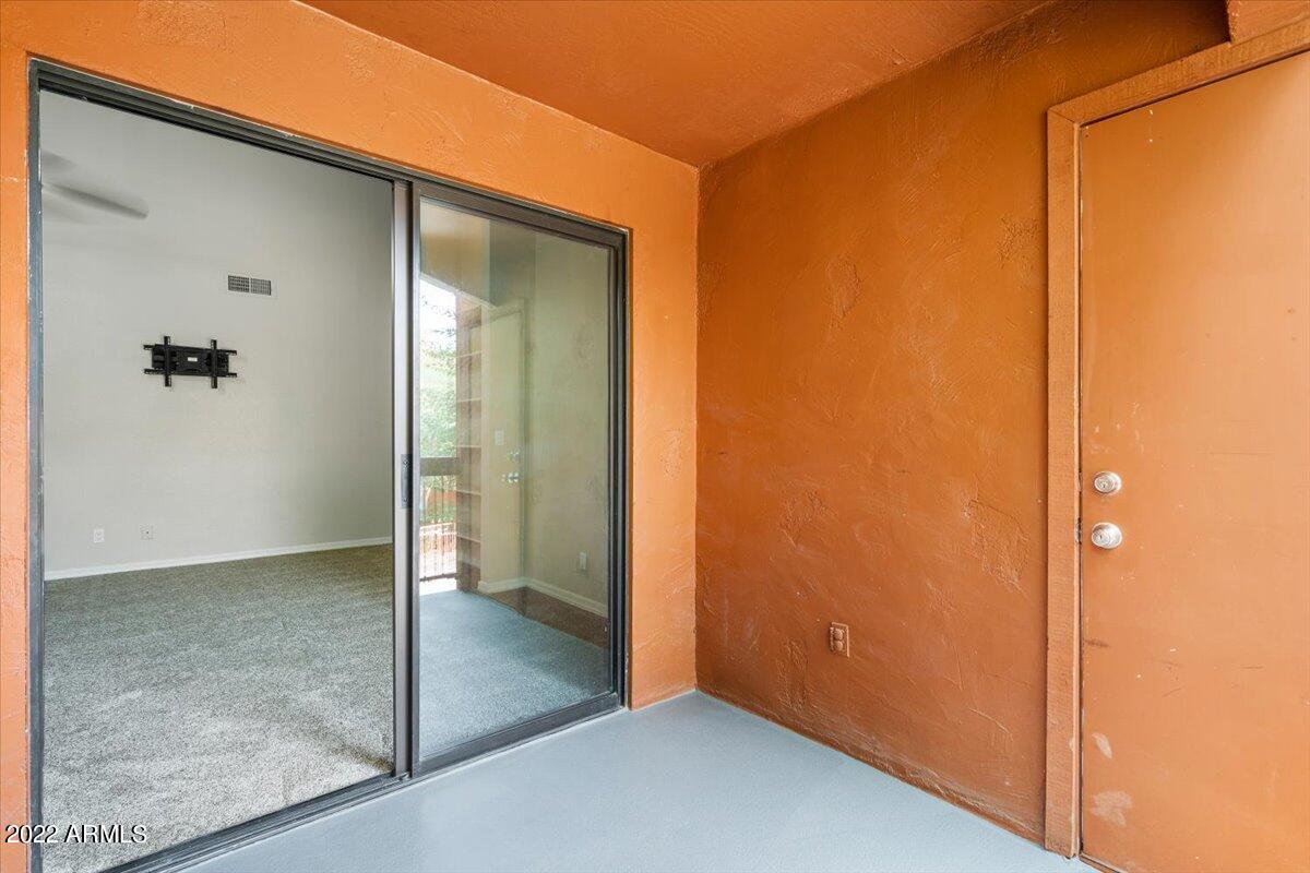 747 South Ext Road, Unit 209 Mesa, AZ 85210 - Photo 21 of 25 24-Red Hog Media AZ