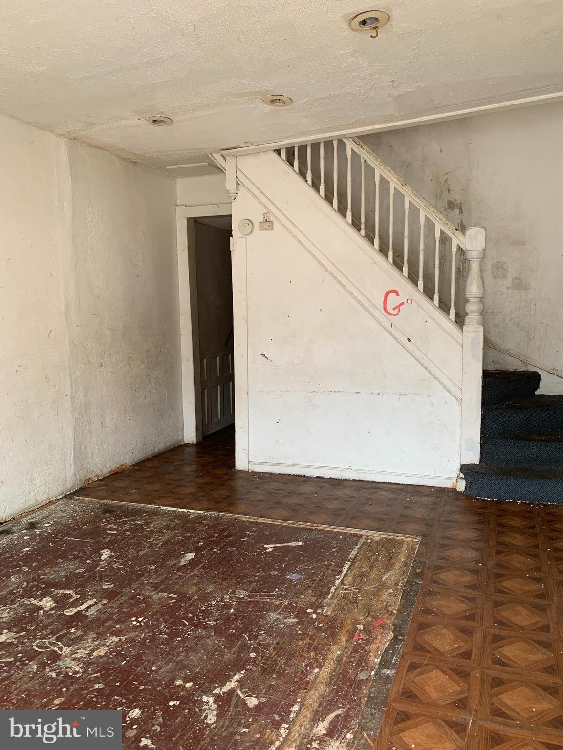1826 Appleton Street Baltimore, MD 21217 - Photo 2 of 21