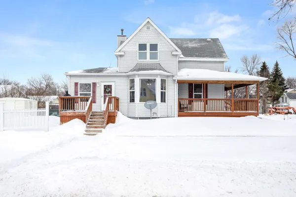 $205,000 | 524 Cherry Street, Grand Forks, ND 58201