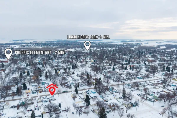 $205,000 | 524 Cherry Street, Grand Forks, ND 58201