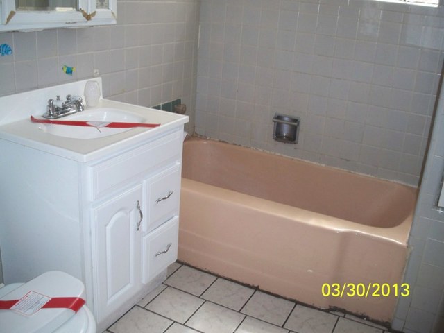 5010 North Troy Street Chicago, IL 60625 - Photo 14 of 19 a utility room with dryer and washer
