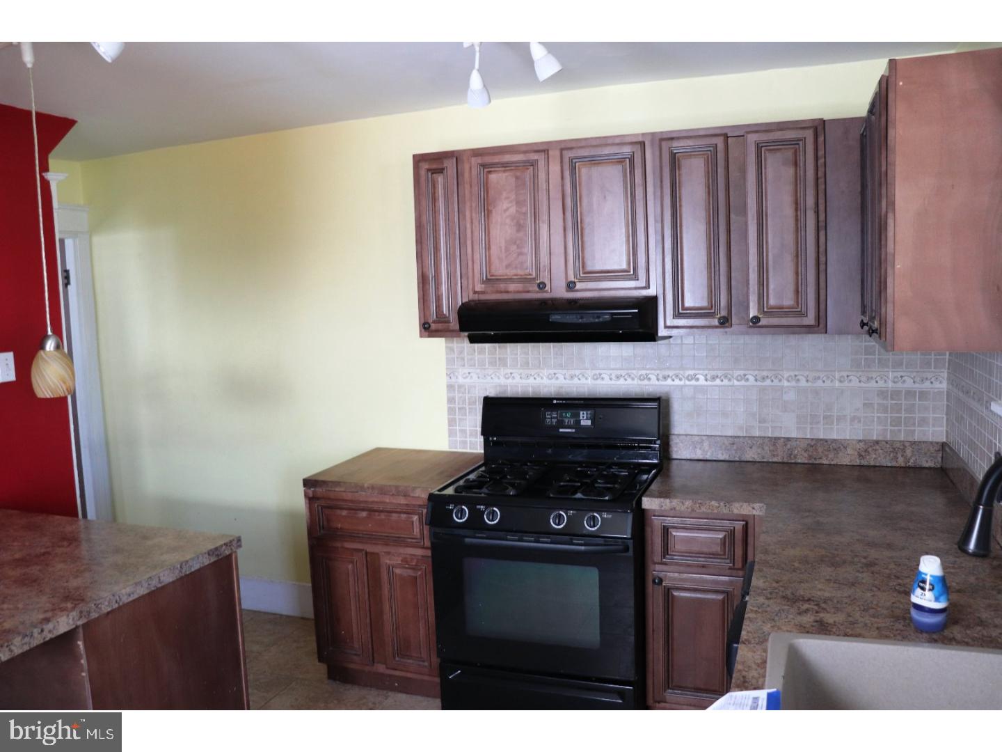 1203 Cherry Street Pottstown, PA 19464 - Photo 12 of 17