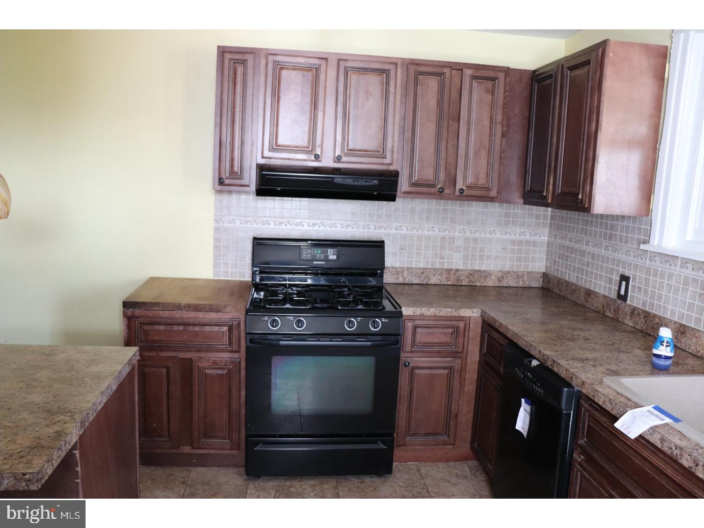 1203 Cherry Street Pottstown, PA 19464 - Photo 10 of 17
