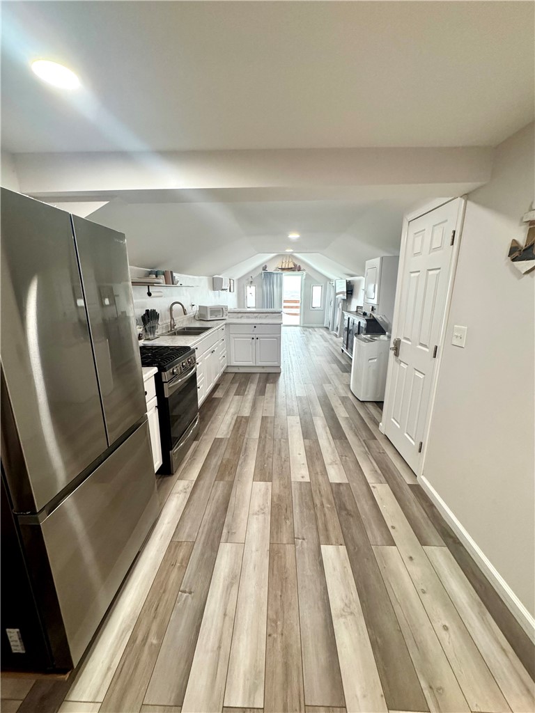 182 Lake Bluff Road Irondequoit, NY 14622 - Photo 2 of 18