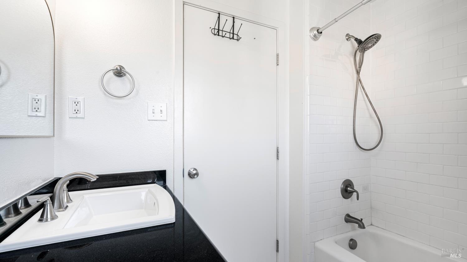 4020 Sacramento Avenue Santa Rosa, CA 95405 - Photo 13 of 20