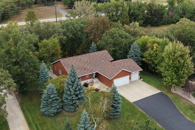 $2,200 | 122 Ridge Road, Unit 4RENT, New London, MN 56273