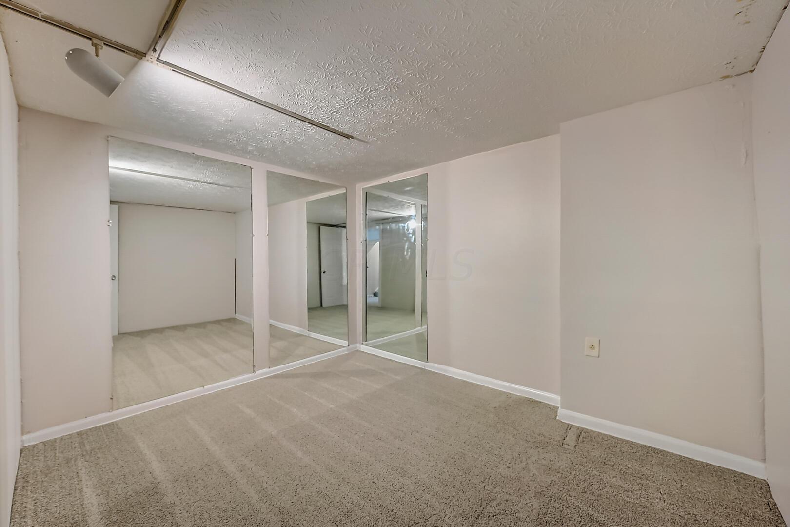 2172 Tupsfield Road Columbus, OH 43229 - Photo 20 of 25 listing_19