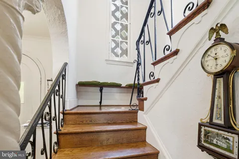 $1,650,000 | 127 Hesketh Street, Chevy Chase, MD 20815