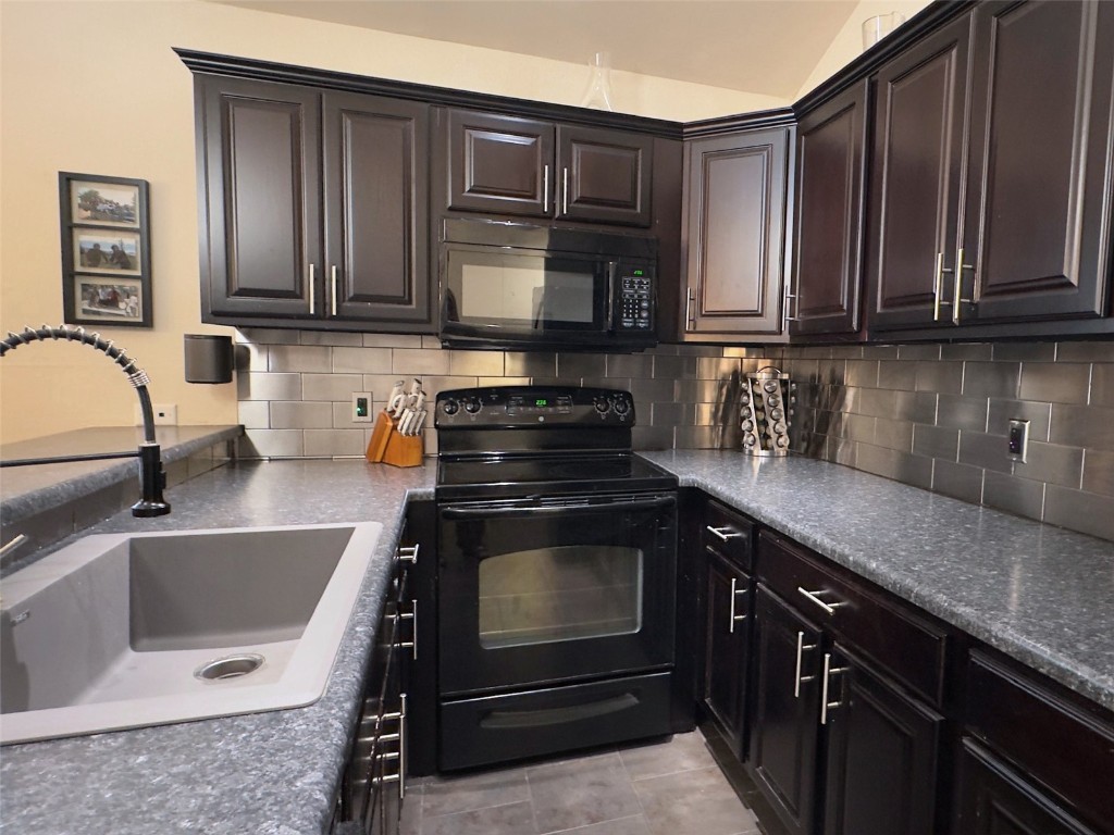 1977 Soda Ridge Road, Unit 1166 Keystone, CO 80435 - Photo 3 of 20 Gallery Image 3