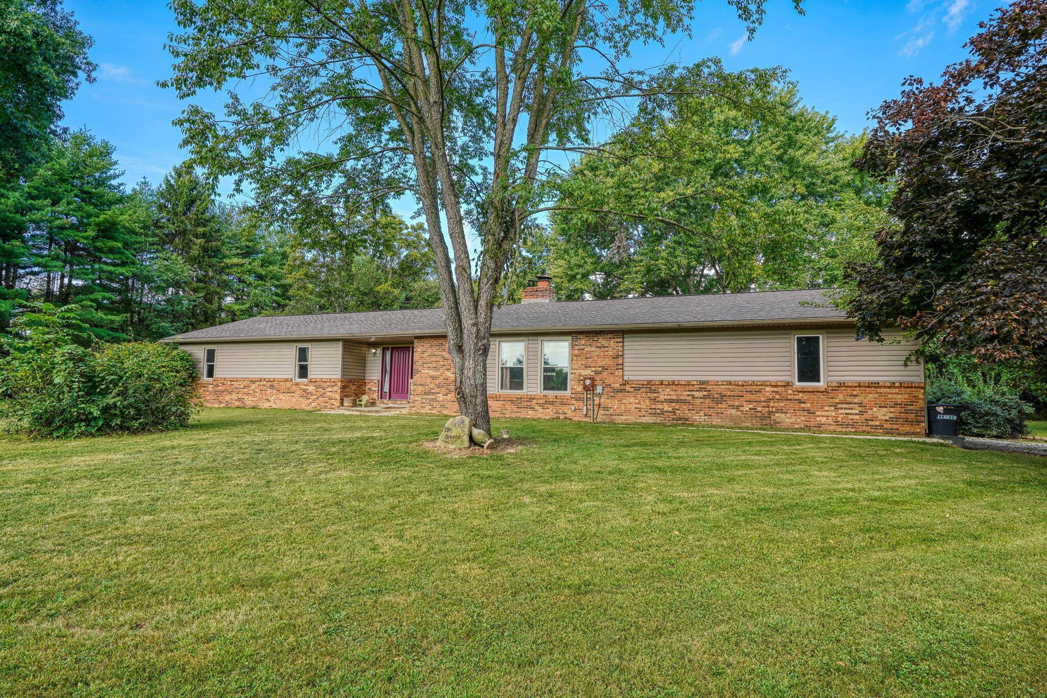 5407 Biggert Road Grove City, OH 43123 - Photo 3 of 35 5407 Biggert Rd (2)