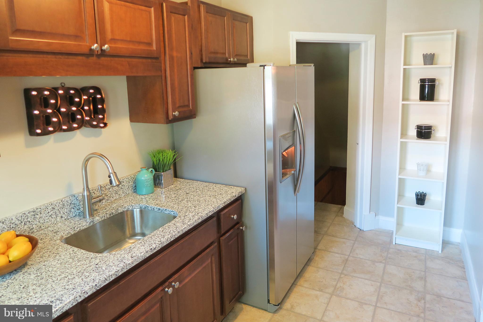 1718 Red Oak Road Baltimore, MD 21234 - Photo 9 of 22 Kitchen