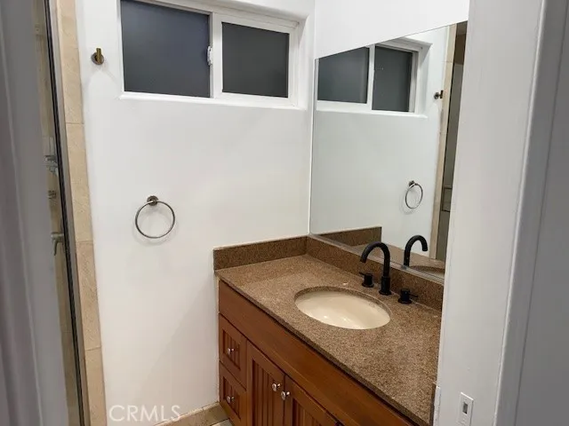 $4,250 | 5851 Satsuma Avenue, North Hollywood, CA 91601