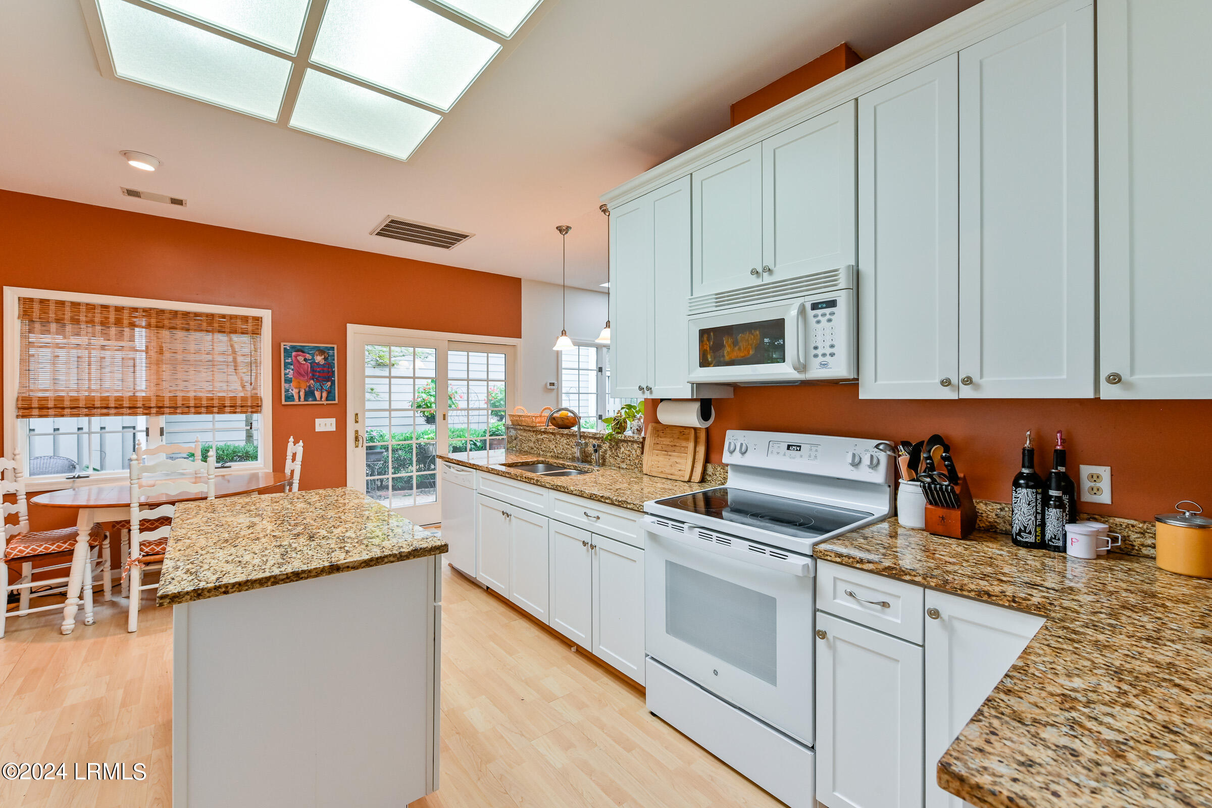720 North Reeve Road St. Helena Island, SC 29920 - Photo 5 of 36 720 N Reeve Rd-8