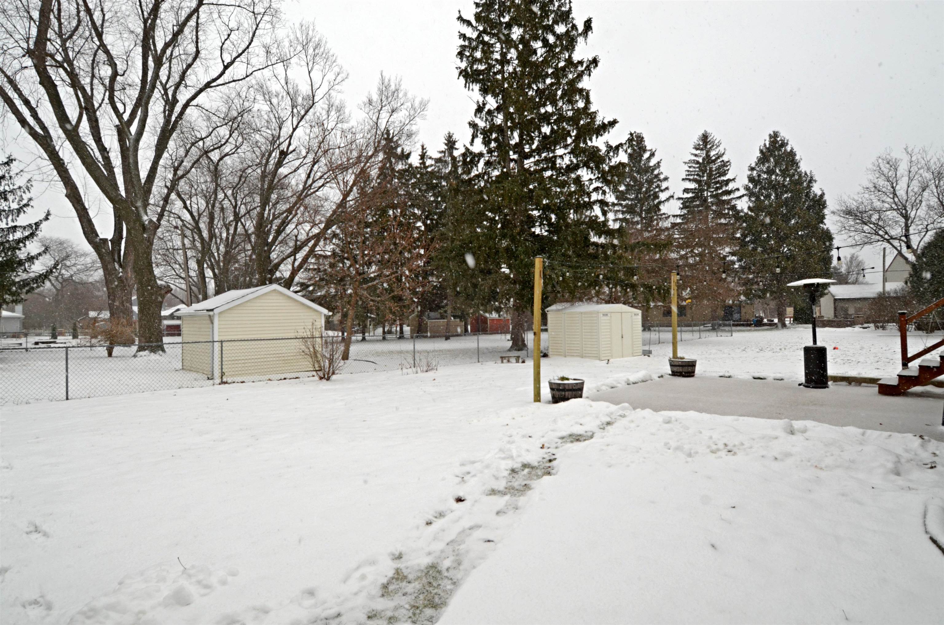 810 North High Street Fort Atkinson, WI 53538 - Photo 5 of 44