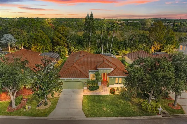 a view of multiple houses with city view