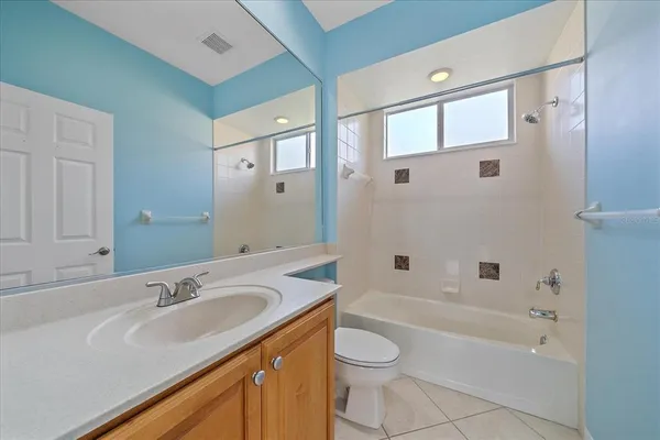 $580,000 | 6619 Pinefeather Court, Bradenton, FL 34203