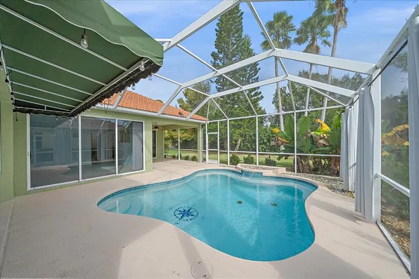$580,000 | 6619 Pinefeather Court, Bradenton, FL 34203