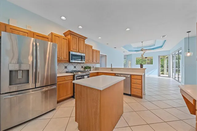 $625,000 | 6619 Pinefeather Court, Bradenton, FL 34203