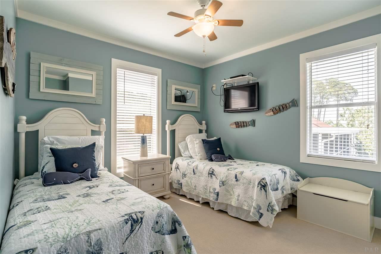 5446 North Shore Road Pensacola, FL 32507 - Photo 26 of 50 Front bedroom!