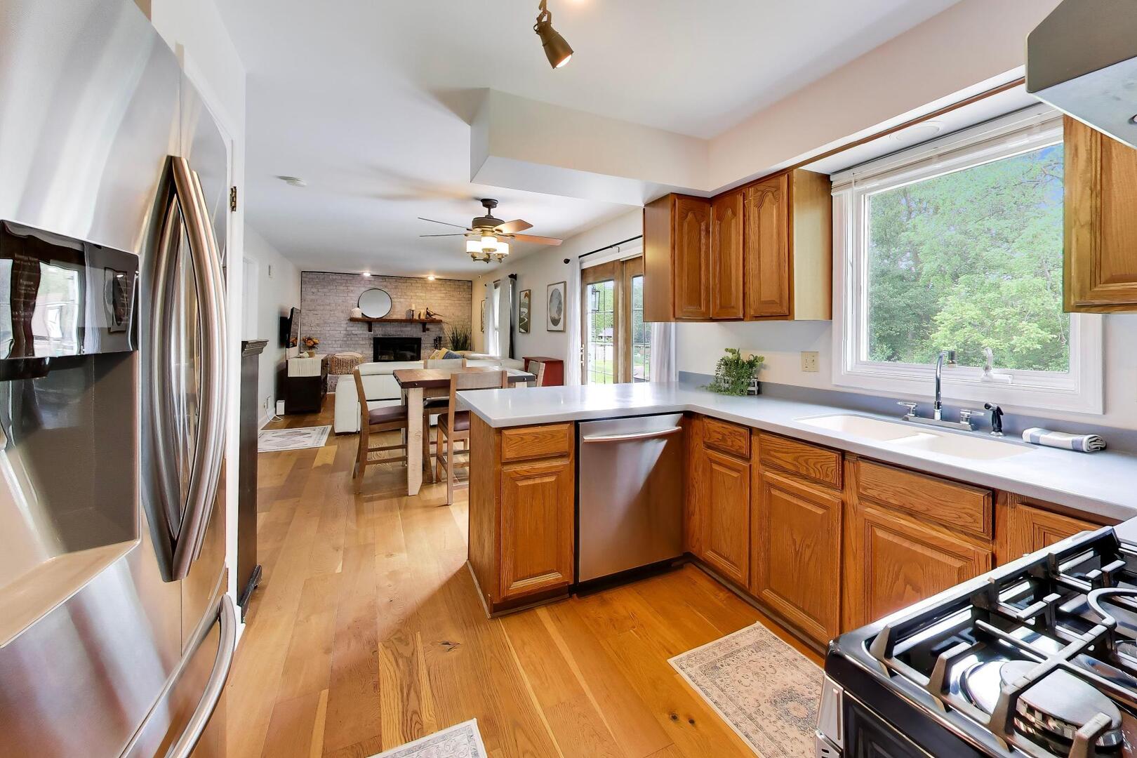 904 South Raven Road Shorewood, IL 60404 - Photo 8 of 29
