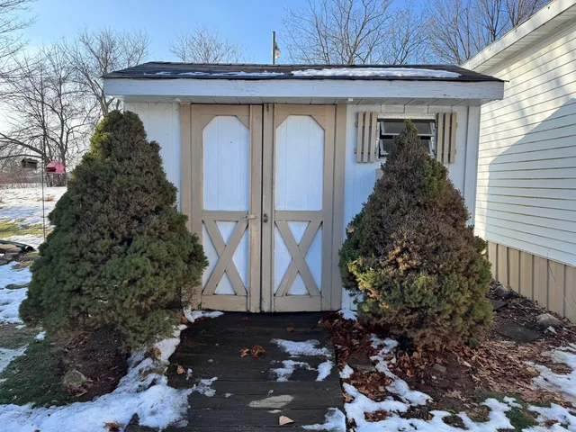 $25,000 | 71 Oneida, Adrian, MI 49221