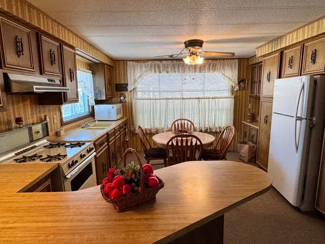 $25,000 | 71 Oneida, Adrian, MI 49221