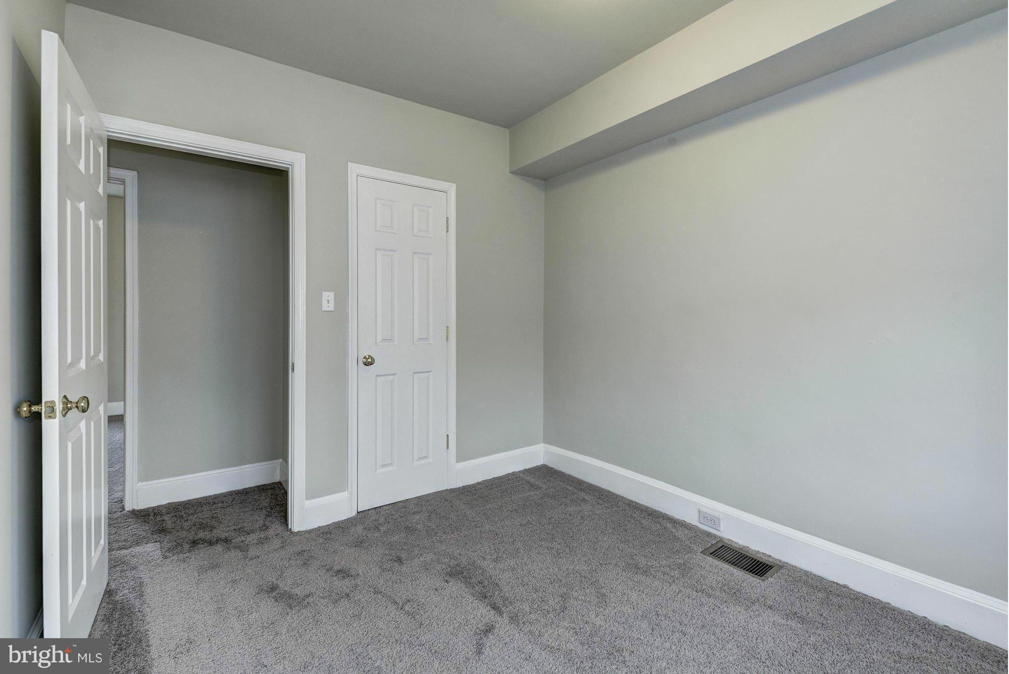 770 Columbia Road Northwest Washington, DC 20001 - Photo 14 of 26 Rear Bedroom