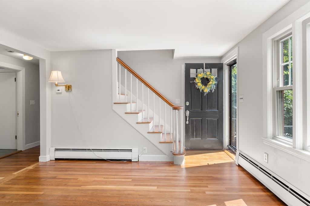 20 Oakhurst Road Beverly, MA 01915 - Photo 4 of 42 Gallery Image 4