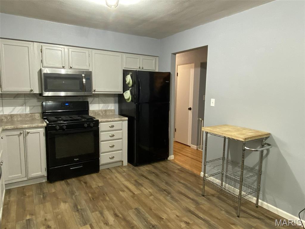 22 St George Drive Belleville, IL 62221 - Photo 4 of 65