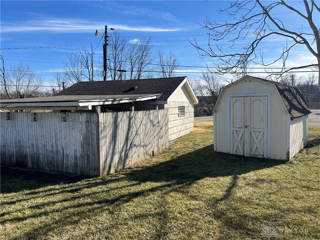 165 Hess Road Bellbrook, OH 45305 - Photo 18 of 23