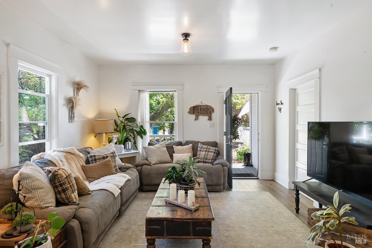 5091 Dry Creek Road Healdsburg, CA 95448 - Photo 11 of 52