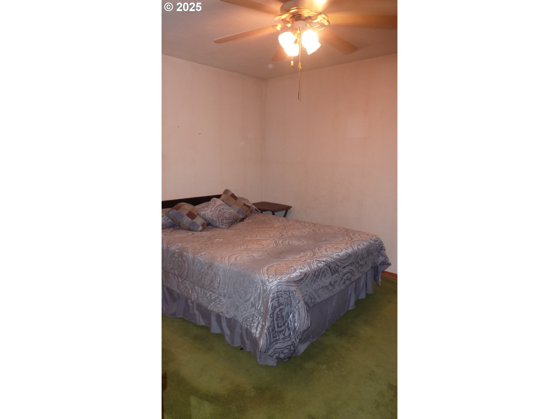 610 Bluff Road Klickitat, WA 98628 - Photo 19 of 32 Bedroom