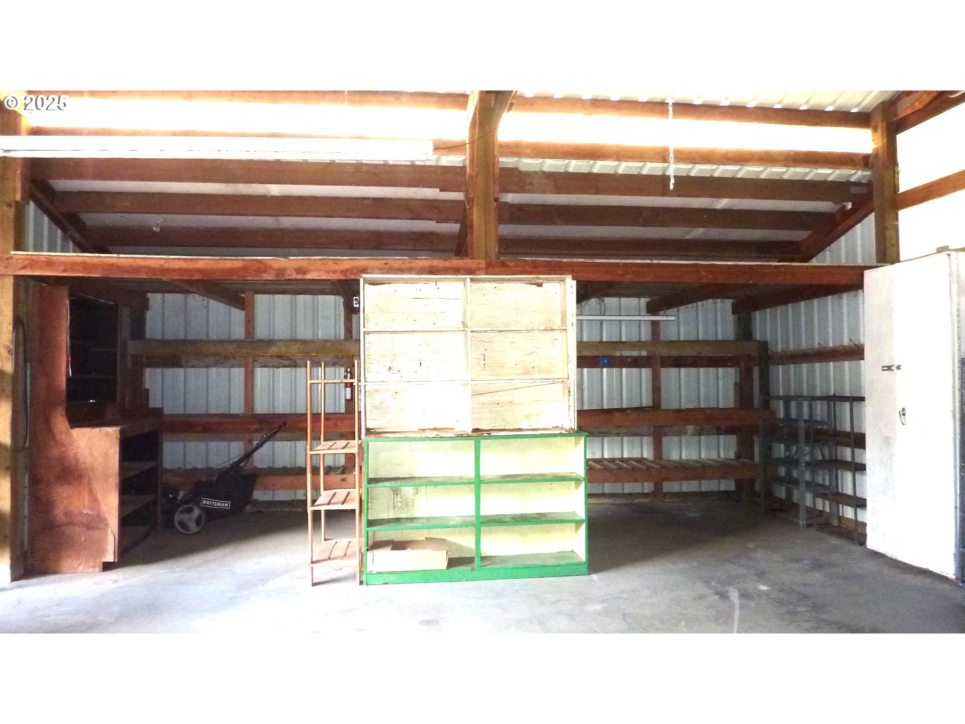 610 Bluff Road Klickitat, WA 98628 - Photo 7 of 32 RV Garage