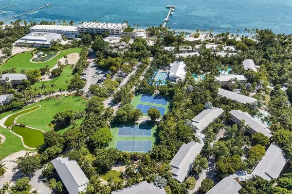 $585,000 | 81801 Overseas Highway, Unit 727, Islamorada, FL 33036