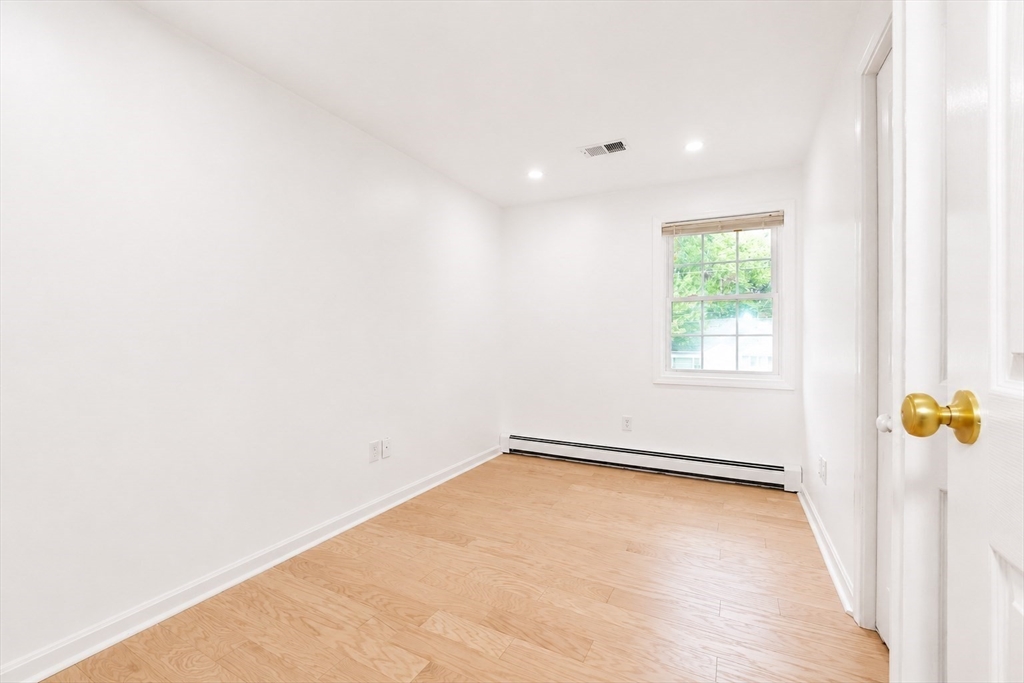 9 East Alden Avenue Randolph, MA 02368 - Photo 12 of 32 Gallery Image 12