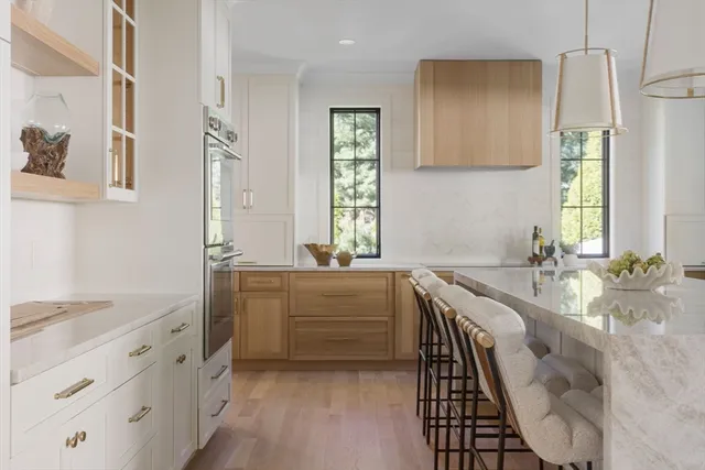 $3,245,000 | 310 Oakland Street, Wellesley, MA 02481