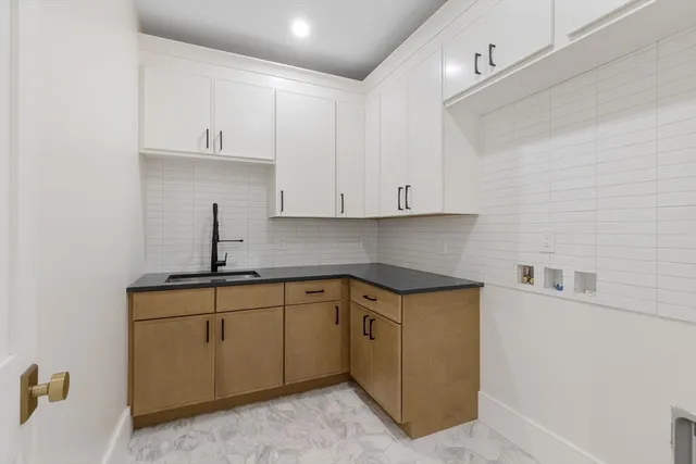 $3,245,000 | 310 Oakland Street, Wellesley, MA 02481